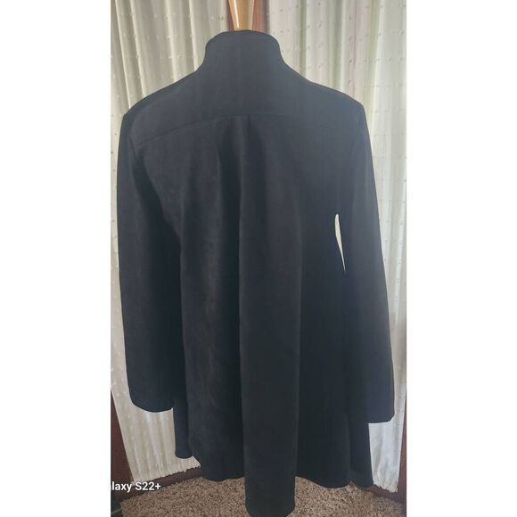 O27 Radzoli unique black faux suede zip-up poncho with asymmetric sharkbite hem - Picture 9 of 15
